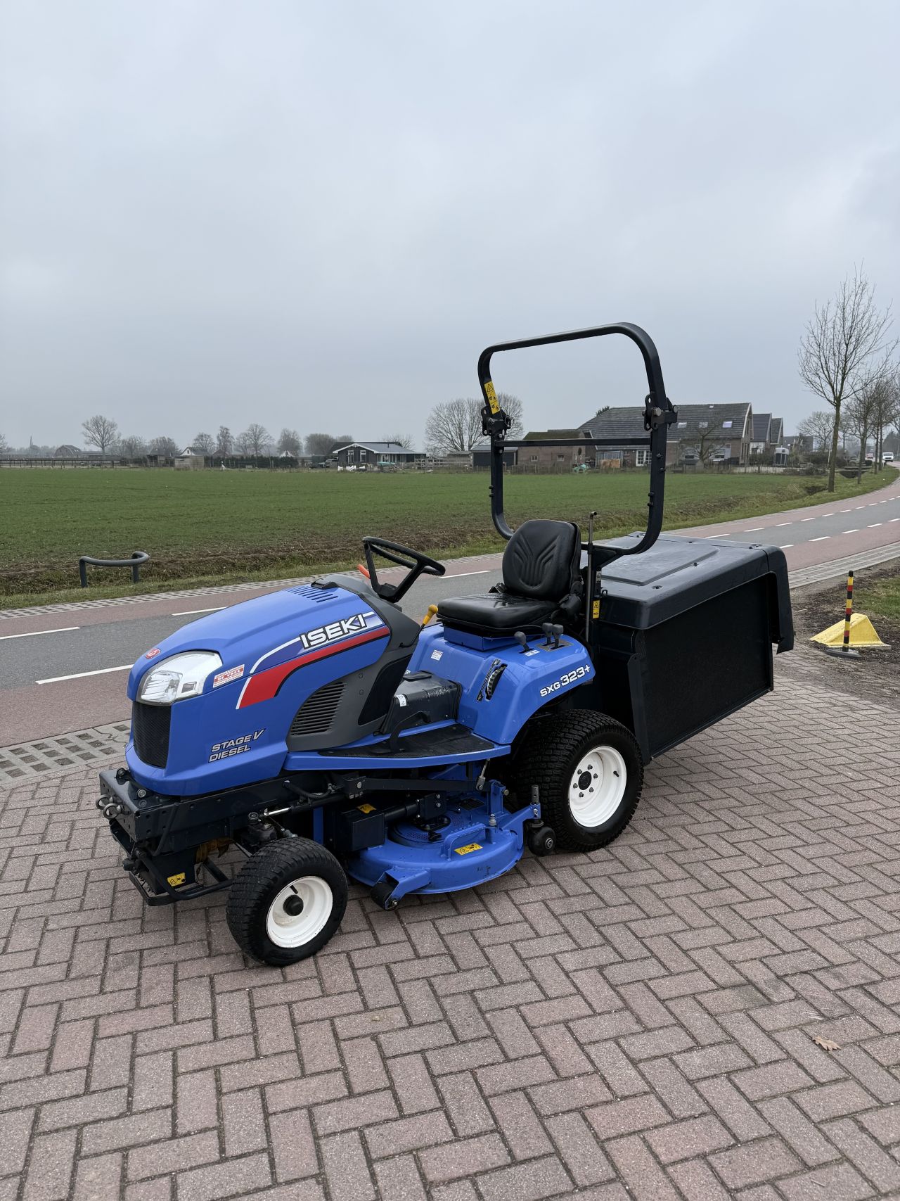 Iseki sxg323 laaglossend