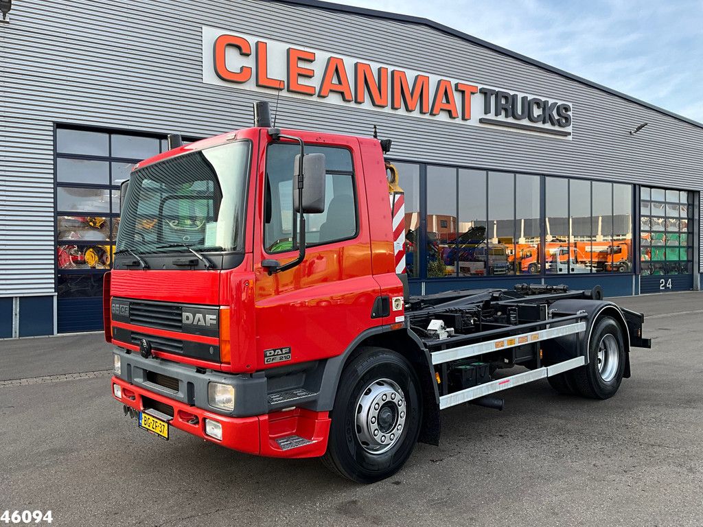 DAF FA 65 CF 210 Multilift 14 Ton haakarmsysteem Just 54.452 km!