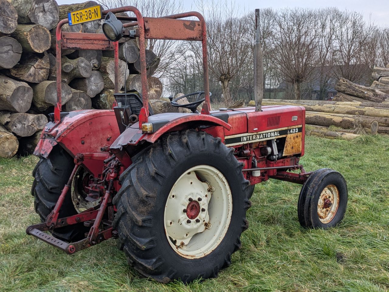 IHC international 433