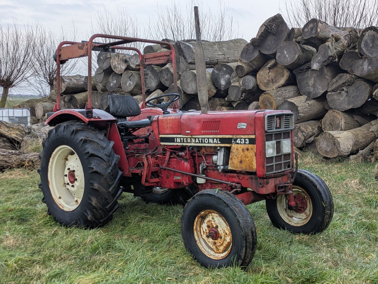 IHC international 433