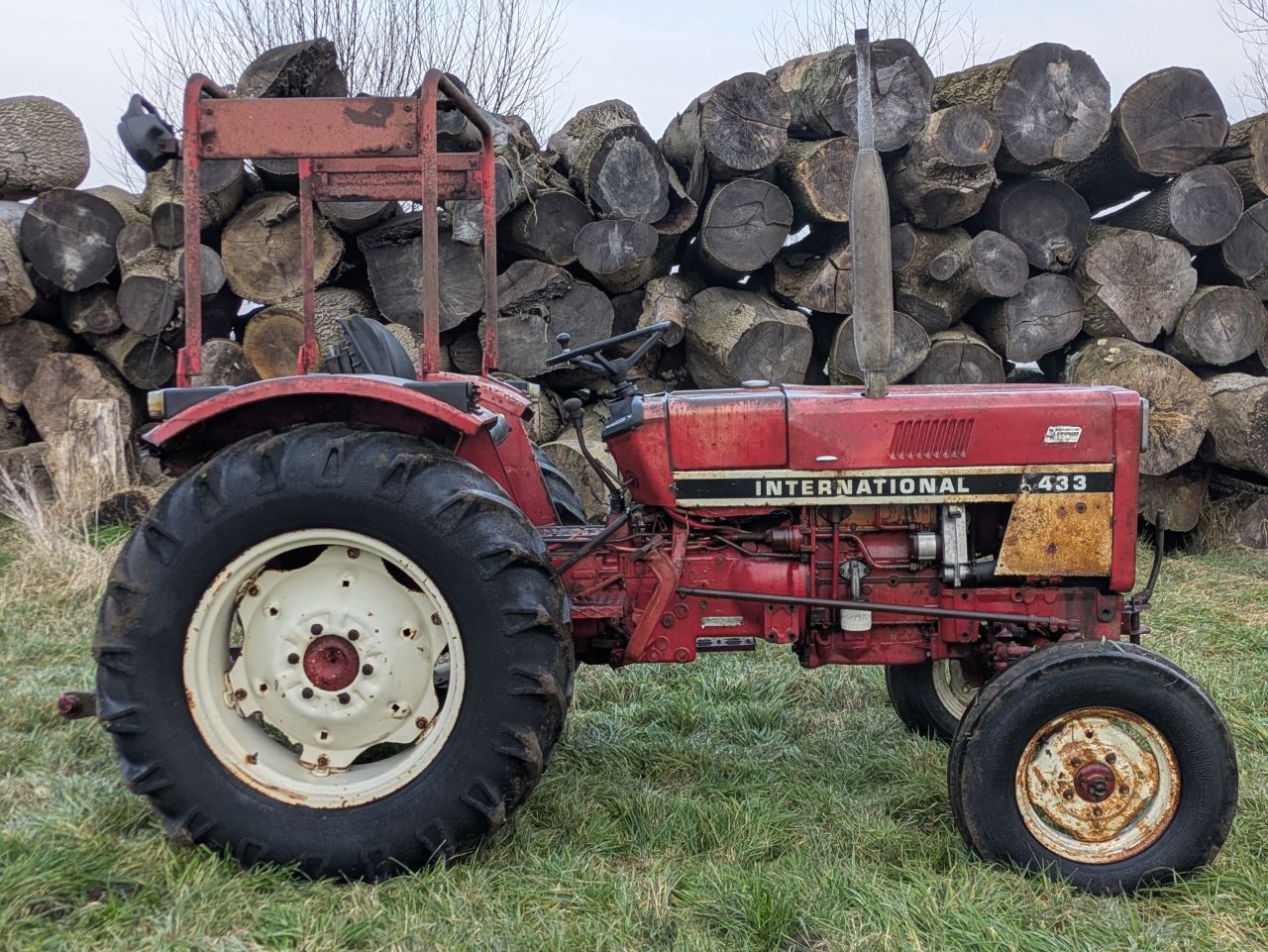 IHC international 433