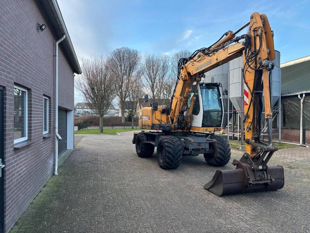 Liebherr 314 mobiele kraan graafmachine