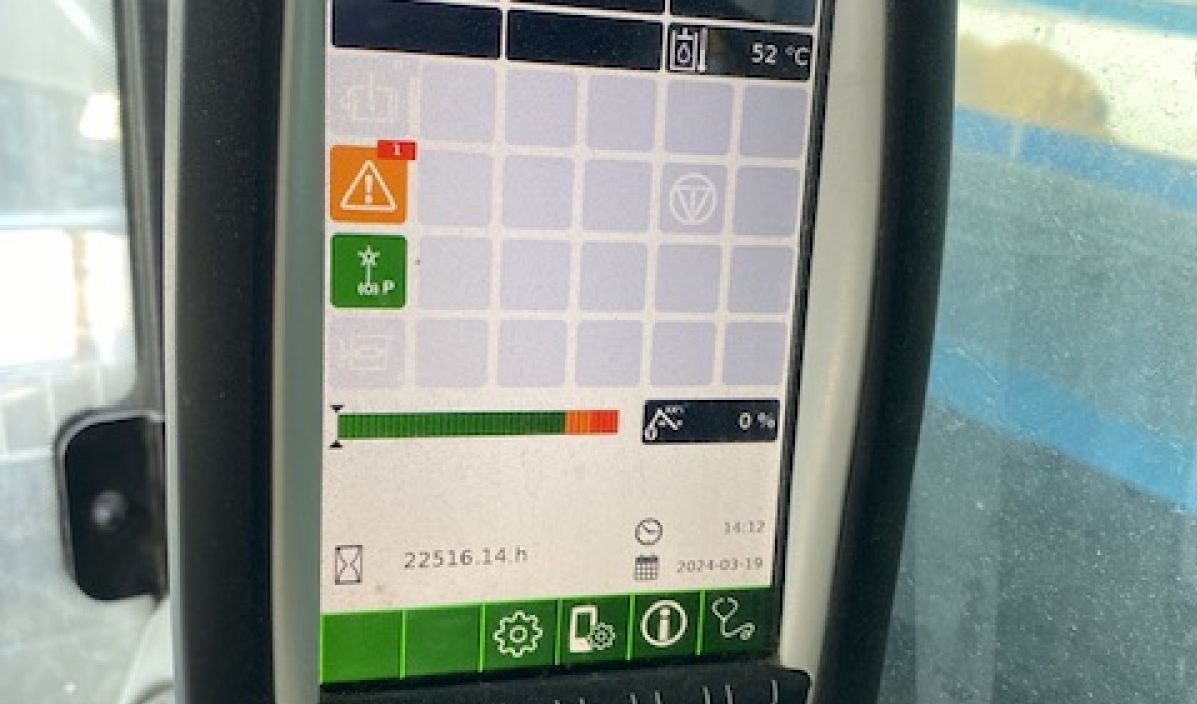 Sennebogen 830 Material Handler