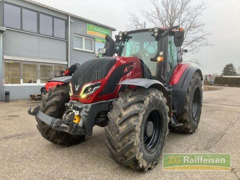 Valtra T235D