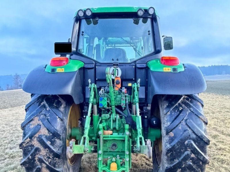 John Deere 6120M