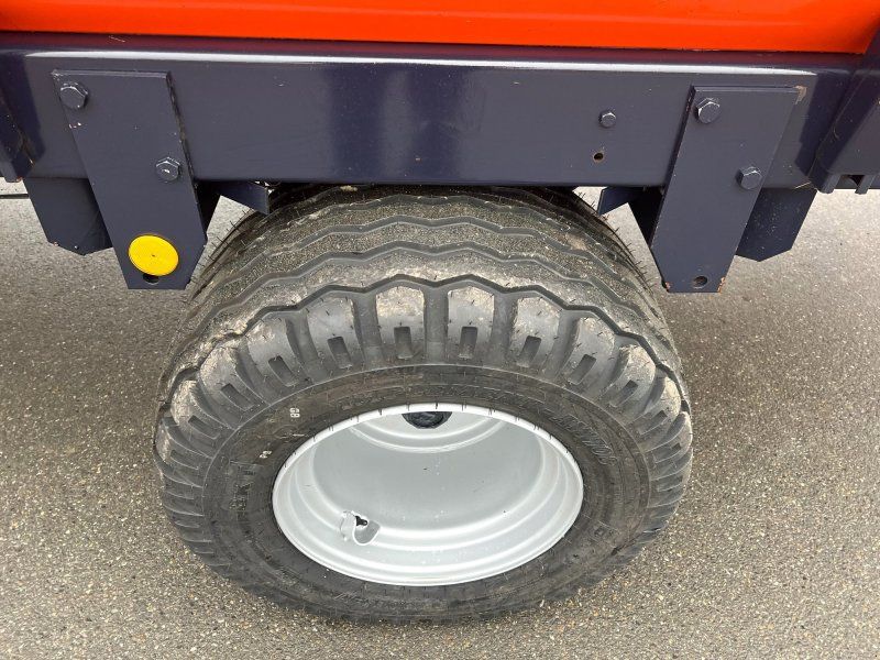 Landsberg LH 3131 fast baugleich wie Pöttinger Ladeprofi 2 mit neuen B