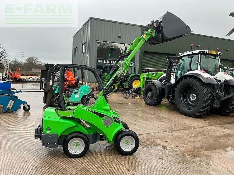 Avant 423 compact telescopic telehandler (st25735)