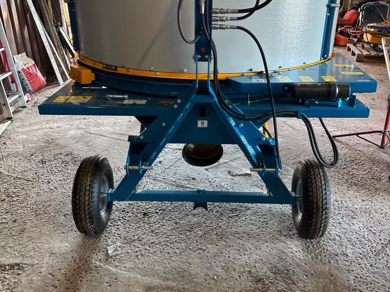 Kidd 807 Ein Ballenlöser Ballenhäcksler