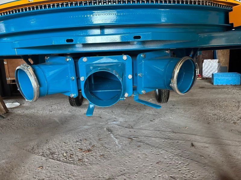 Kidd 807 Ein Ballenlöser Ballenhäcksler