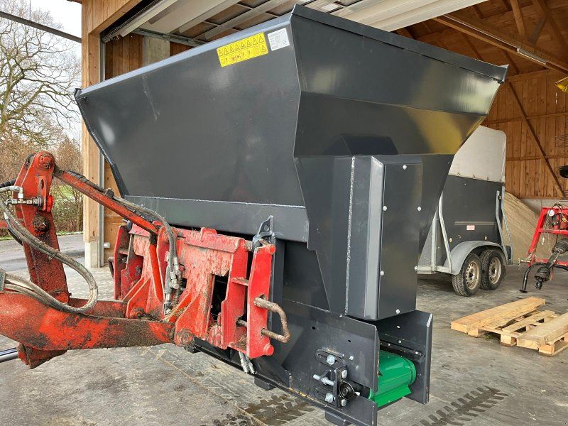 EMAT A901 Einstreuschel