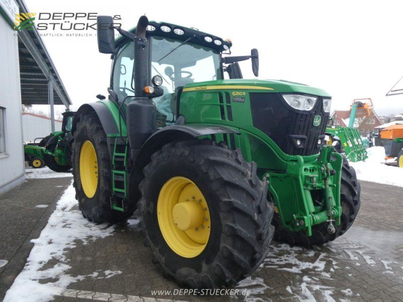 John Deere 6250R