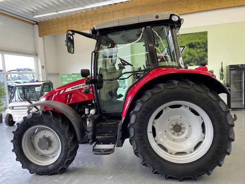 Massey Ferguson 5608 DYNA-4 ESSENTIAL