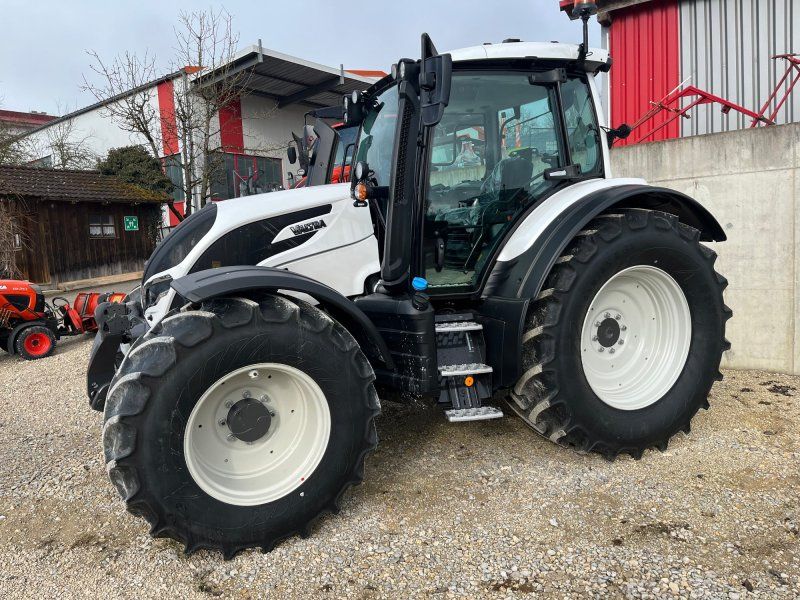 Valtra N 175D mit Rüfa