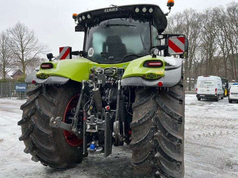 Claas Axion 810