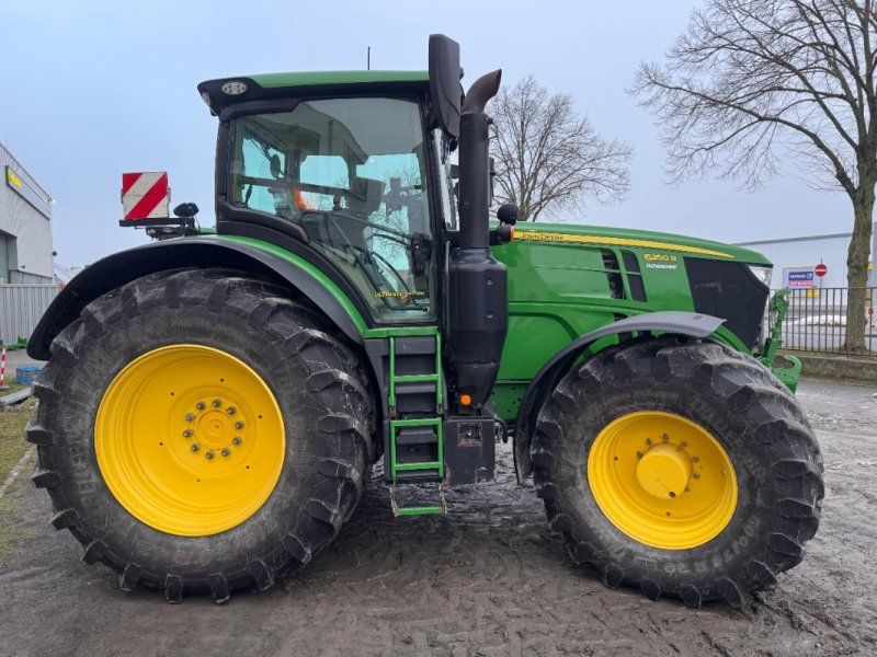 John Deere 6250R