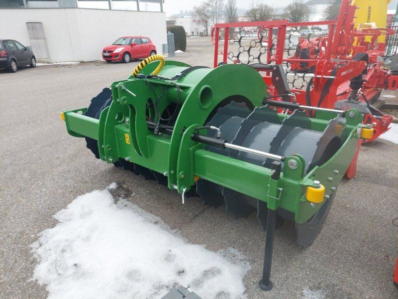 Silowalze mit Hydr.Seitenverschub