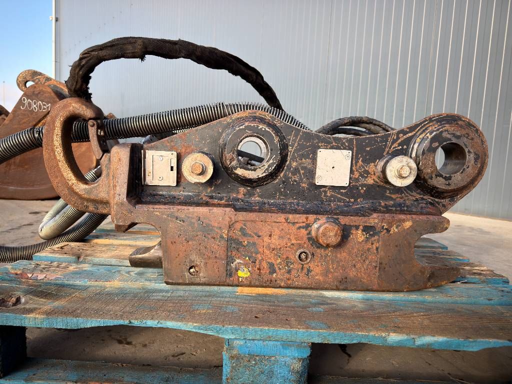 OilQuick OQ70/55 - M314F / M316F / M318F