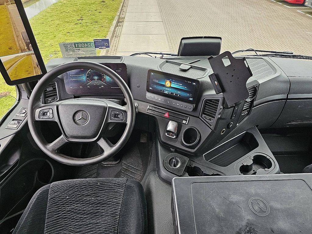 MERCEDES-BENZ AROCS 1843 4x4