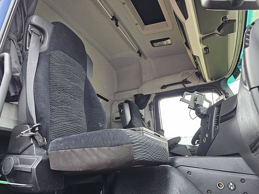 MERCEDES-BENZ AROCS 1843 4x4