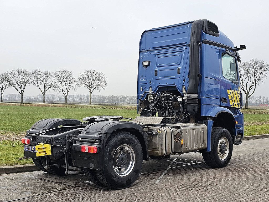 MERCEDES-BENZ ACTROS 1843 4x4
