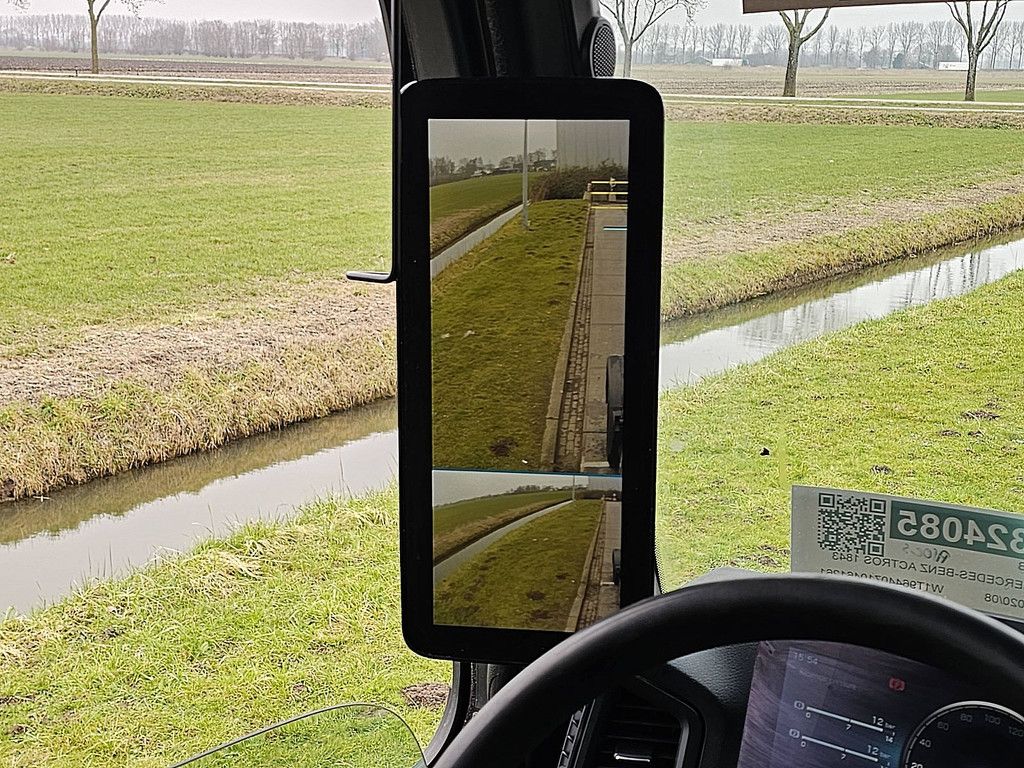 MERCEDES-BENZ ACTROS 1843 4x4