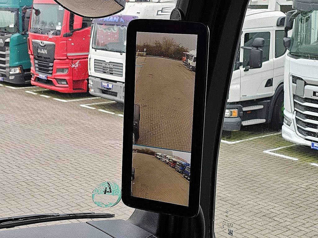 MERCEDES-BENZ ACTROS 1843 4x4