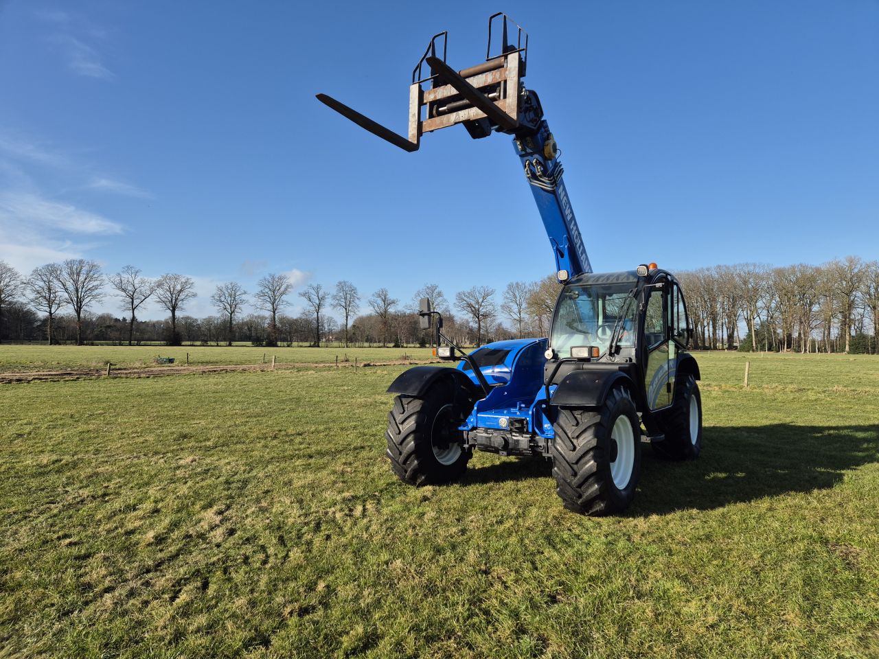 New Holland LM 7.35 verreiker