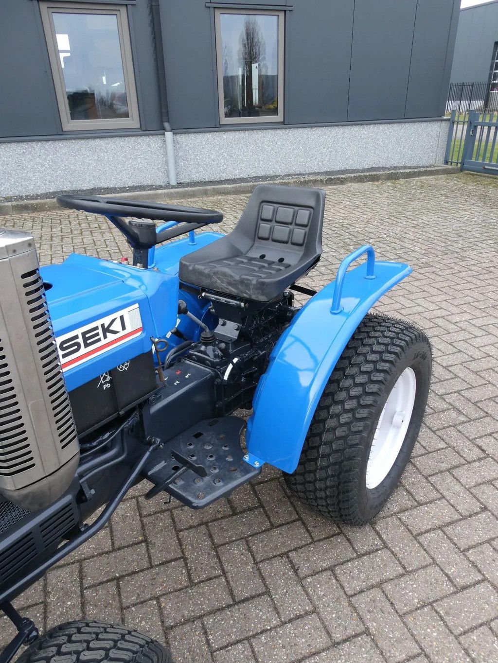 Iseki TX1410 / 521 Draaiuren / Gazonbanden