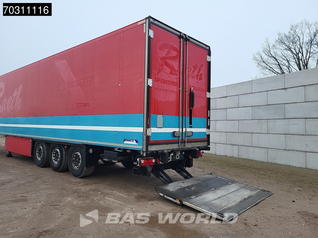 Schmitz SCB*S3B Tailgate Lifting Axle Flower Width