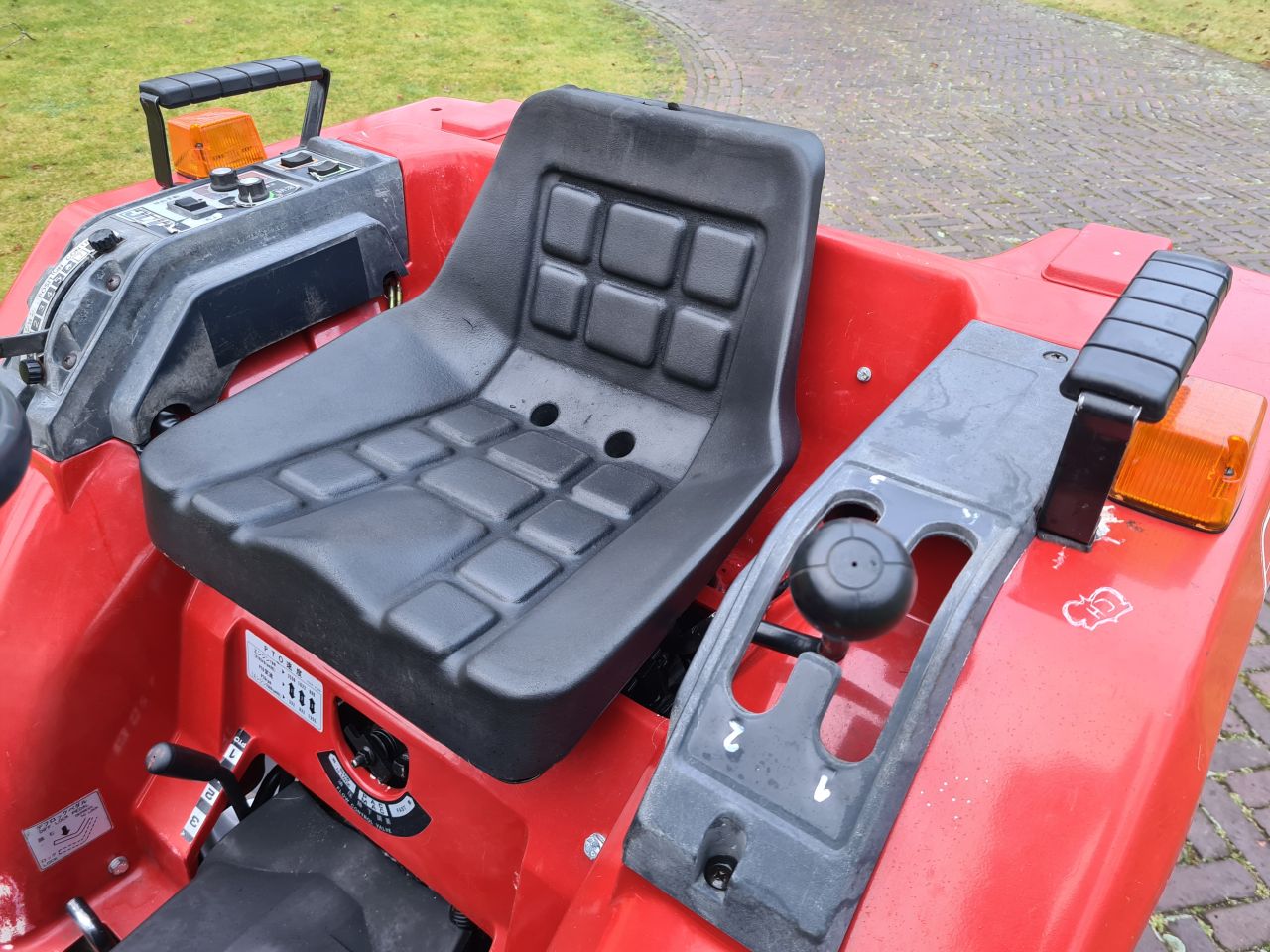 Mitsubishi MT16 minitrekker minitractor mini trekker tractor 4x4
