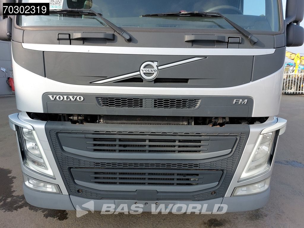 Volvo FM 330 6X2 Frigoblock FK25SL 2000kg Ladebordwand Lift+Steering Axle Euro 6