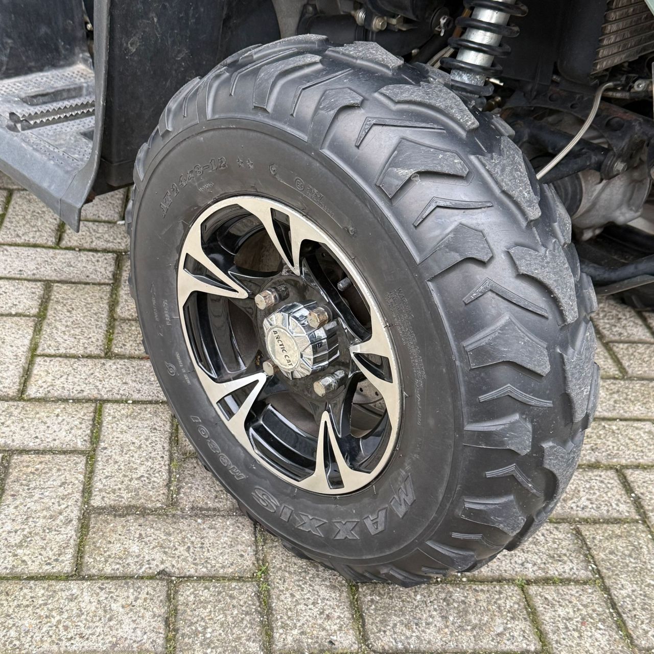 Arctic cat 400 4x4 met Autokenteken l7e. 3600km gelopen