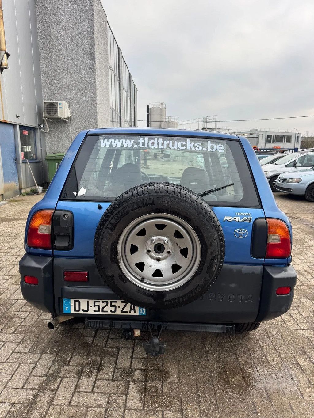 Toyota RAV4 **PETROL-ESSENCE-5DOORS**