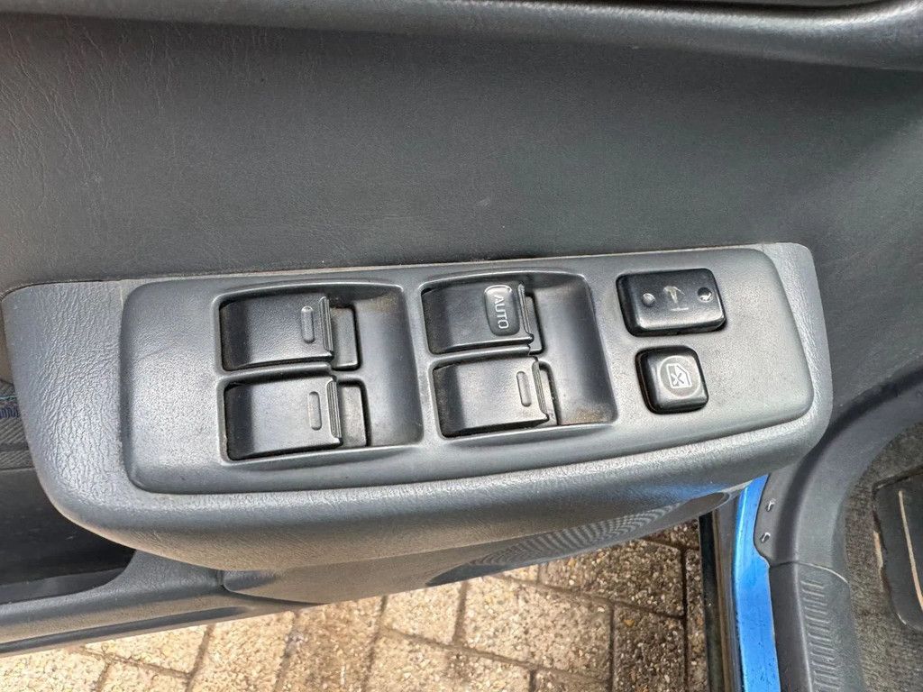 Toyota RAV4 **PETROL-ESSENCE-5DOORS**