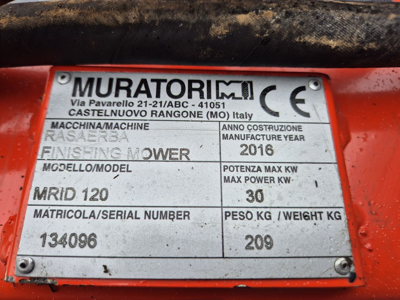 SCHAFFER 330 SHOVEL KUBOTA MET MAAIDEK, GRONDBAK EN MESTKLEM