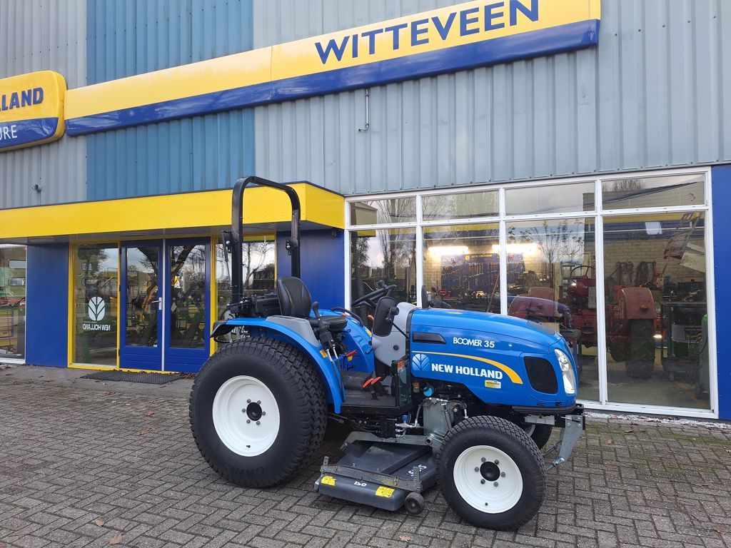 New Holland Boomer 35