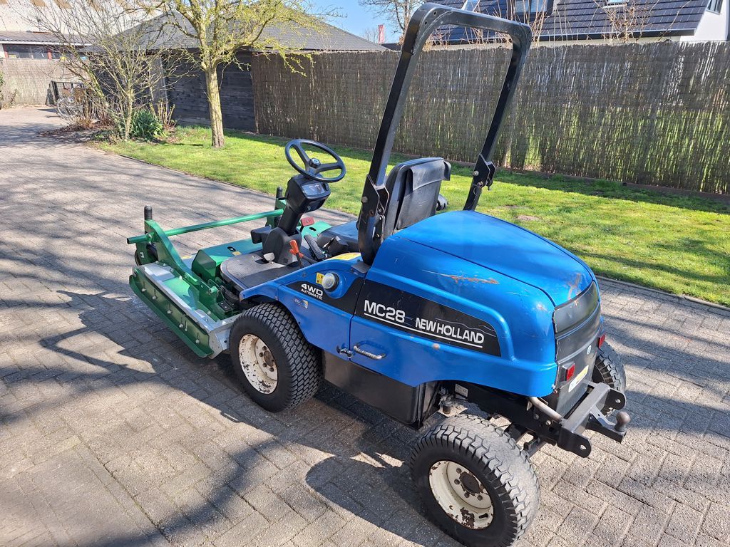 New Holland MC28