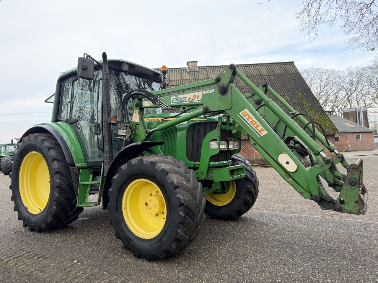John Deere 6120