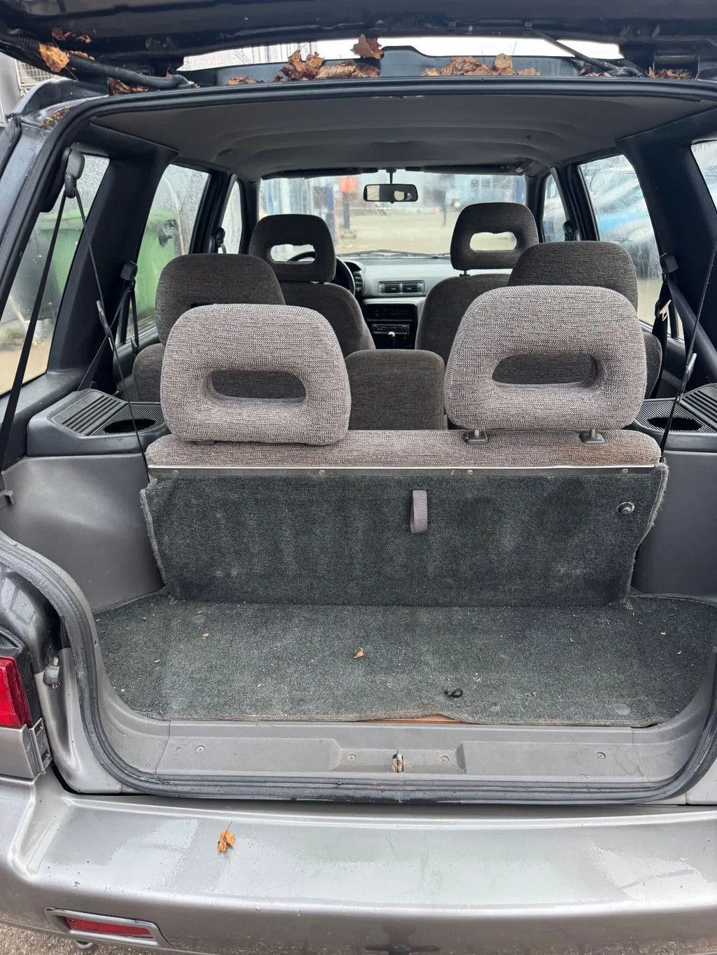 Nissan Prairie **7 SEATS-DUTCH CAR**