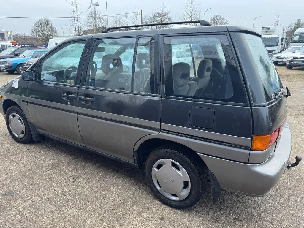 Nissan Prairie **7 SEATS-DUTCH CAR**