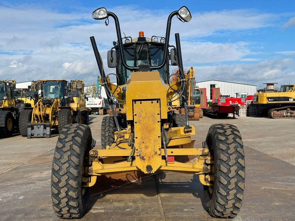 Caterpillar 140M2