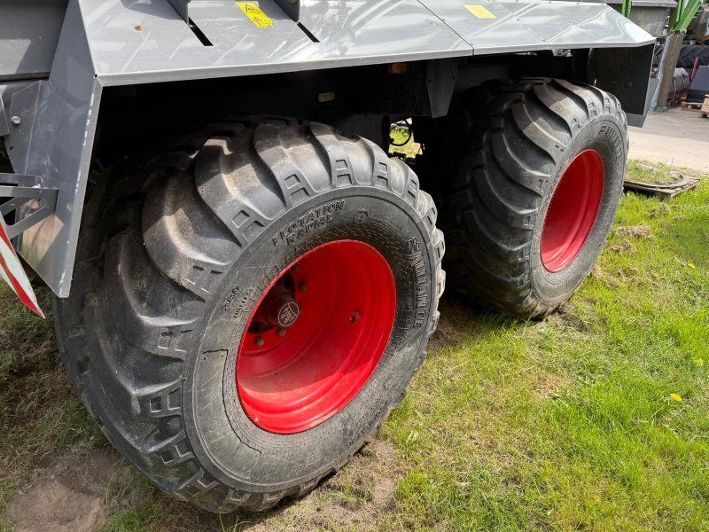 Fendt Tigo 70 PR nur 774 Fuhren bzw 76 Stunden und mit 750/45 R26,5 Be