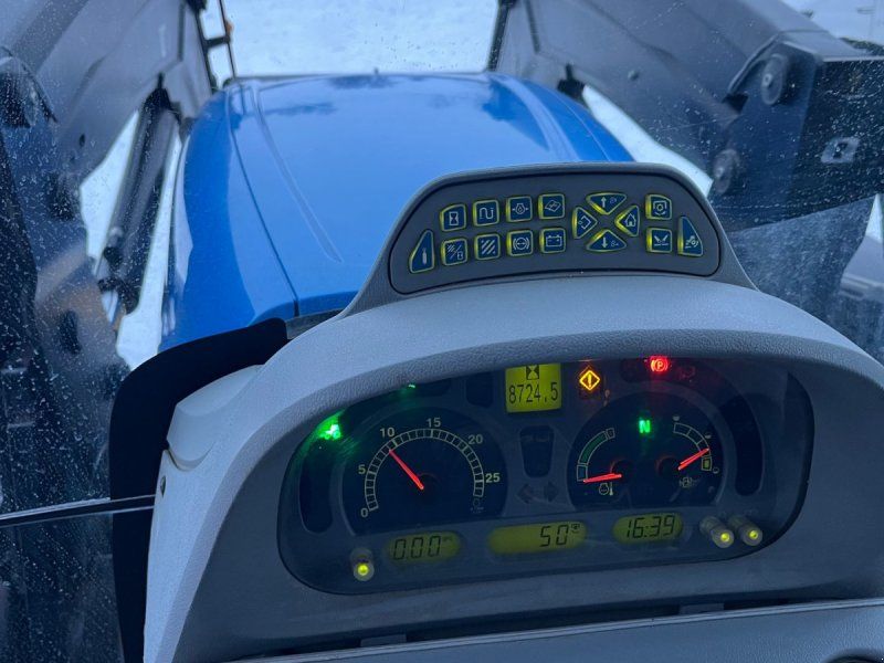 New Holland T7030 Autocommand m læsser