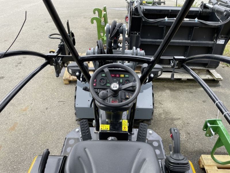 Giant G2300 HD HOFLADER