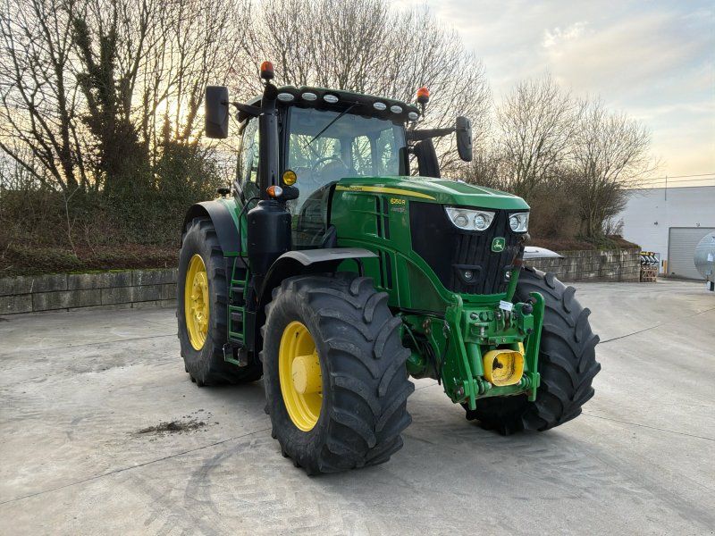 John Deere 6250R
