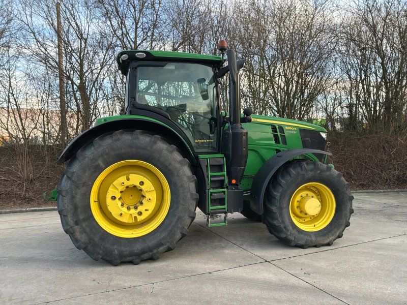 John Deere 6250R