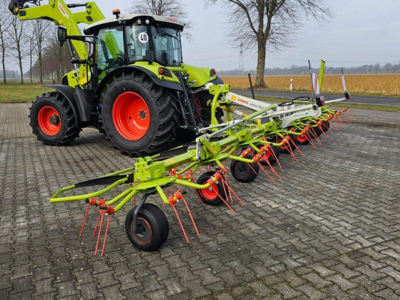 Claas Volto 900