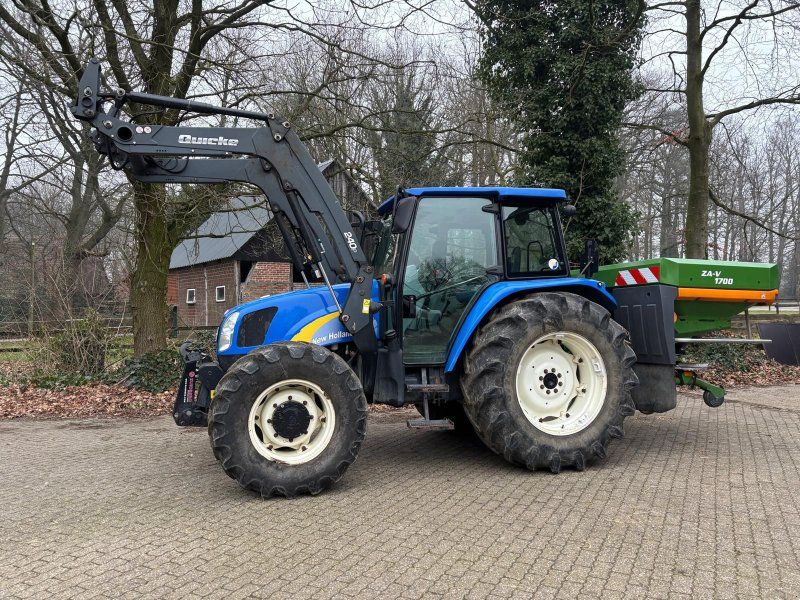 New Holland T5050