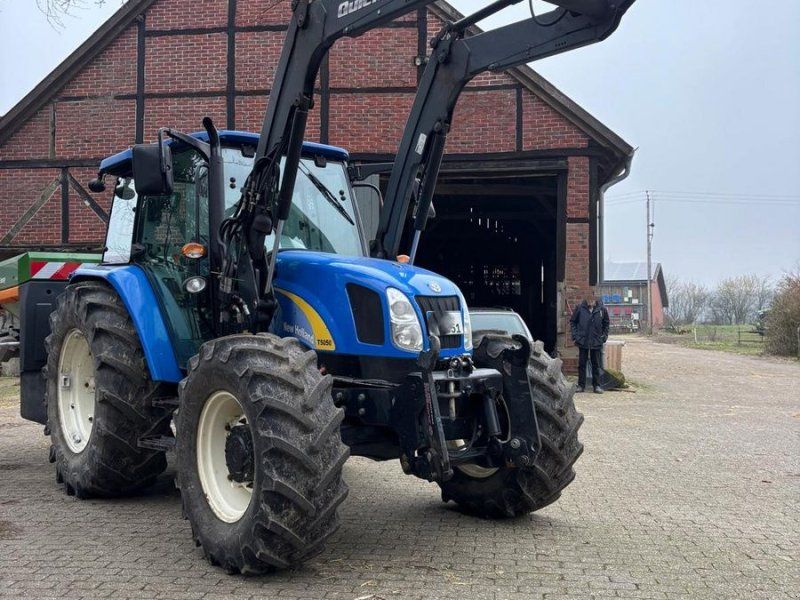 New Holland T5050