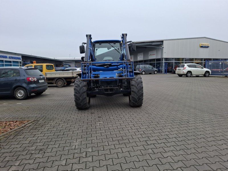 New Holland T5050